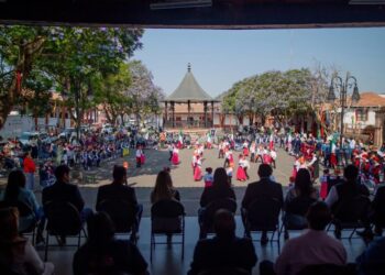 Conmemora Dayana Pérez el 164 aniversario de la Batalla de Puebla