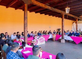Fortalece gobierno de Salvador Escalante trabajo en equipo; sesiona Gabinete