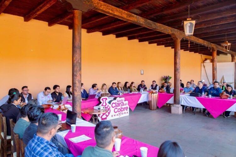 Fortalece gobierno de Salvador Escalante trabajo en equipo; sesiona Gabinete