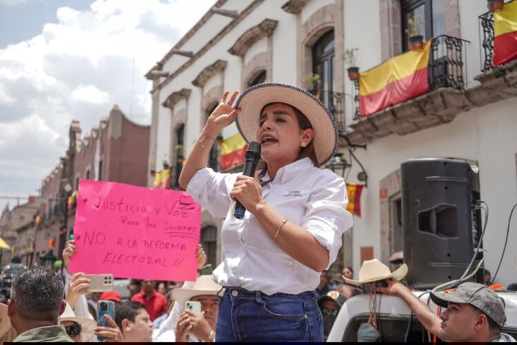 ¡ Opacidad y mentiras no pueden gobernar Uruapan !