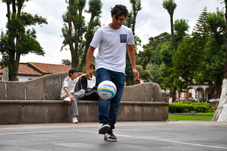 Gana México y Pátzcuaro celebra en grande en el Jalo Futbolero