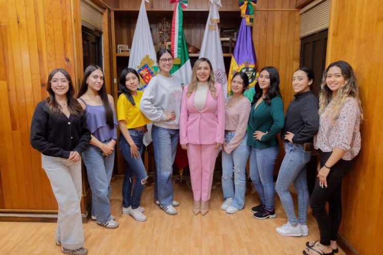 Ofrece Dayana Pérez respaldo a candidatas a Reina del Cobre 2026