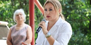 Blanca Lara; la política hecha mujer, caminando todo Uruapan