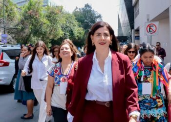 Aventaja Gaby Molina a mujeres de Morena en proceso interno