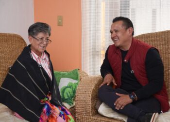 Entre nostalgias y guitarras, Torres Piña vuelve a Paracho, su tierra natal