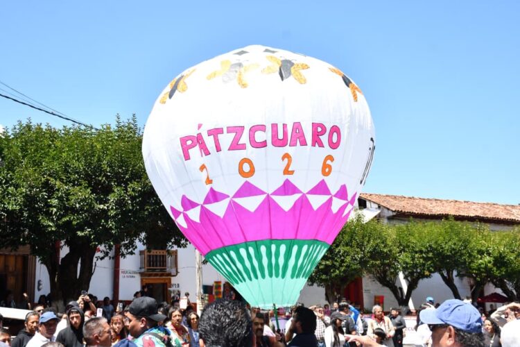 Celebra Pátzcuaro 10 años del Cantoya Fest con edición histórica