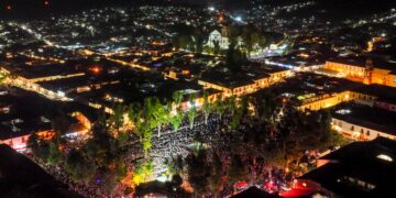 Asistencia histórica en Pátzcuaro; miles disfrutaron a Moenia en Cantoya Fest 2026