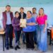 Entrega Dayana Pérez apoyo para techumbre en primaria Benito Juárez de Irícuaro
