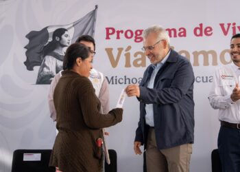 Más de 10 mil familias michoacanas buscan consolidar su derecho a la vivienda: Bedolla