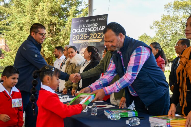 Que ningún sueño quede fuera de las aulas: Julio Arreola
