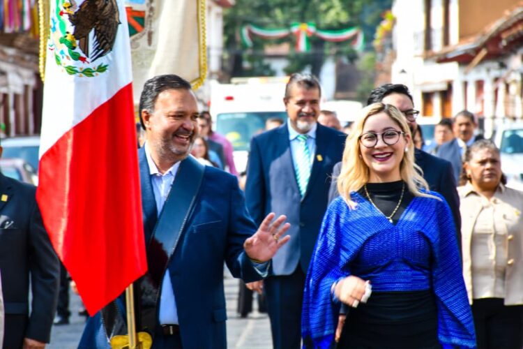 Pega Julio Arreola Bando de Fiestas Patrias Pátzcuaro 2026