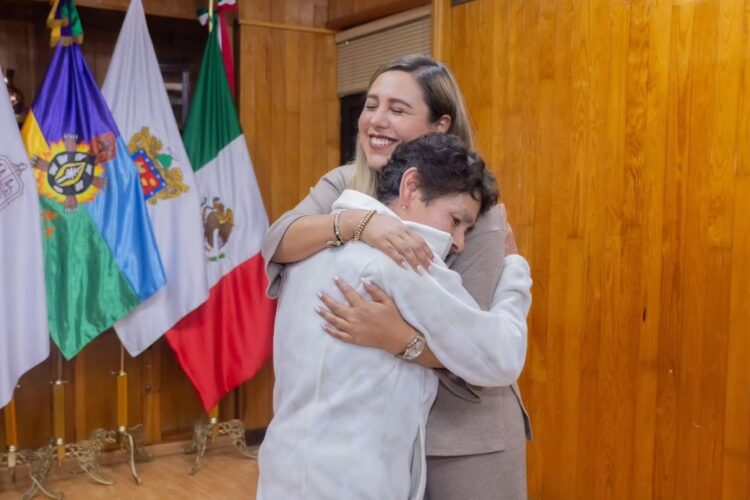 Da cercanía Dayana Pérez a familias con Atención Ciudadana directa