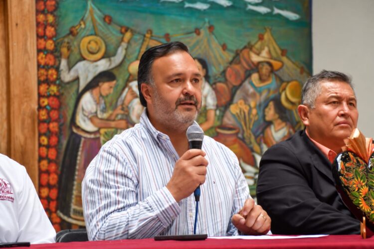 Con más educación, habrá más oportunidades para Pátzcuaro: Julio Arreola