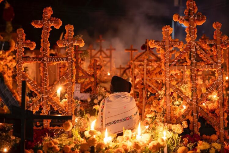 Anuncia Bedolla más de 700 actividades por tradicional Noche de Muertos