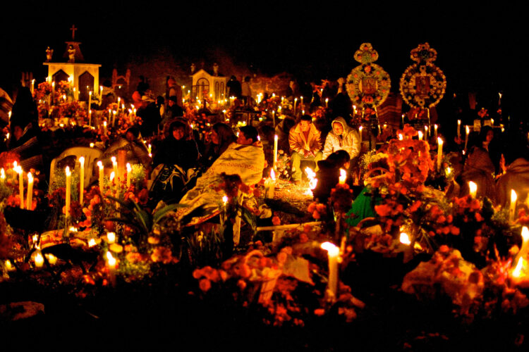 Janitzio, listo para recibir a turistas en Noche de Muertos