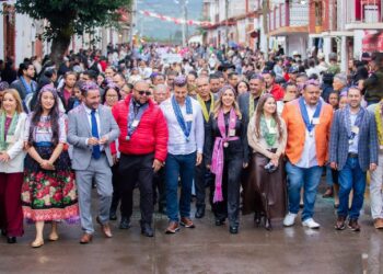 Felicita Dayana Pérez a Huirambenses por 76 aniversario de su municipio