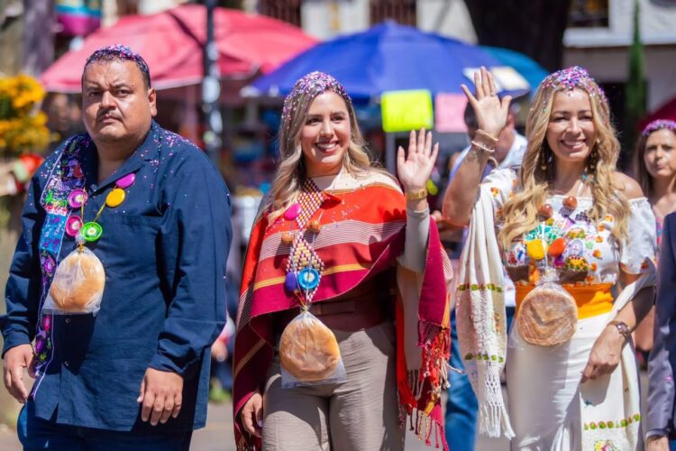 Asiste Dayana Pérez a Tzintzuntzan por celebración del 96 aniversario