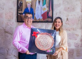 Impulsa Dayana Pérez Feria de Salud para Santa Clara del Cobre