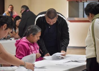 Concluyen firma de contratos beneficiarios de Vivienda del Bienestar en 5 municipios