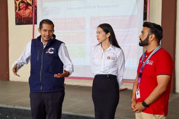 Fortalece Conrado Paz derechos humanos con taller para periodistas de Uruapan