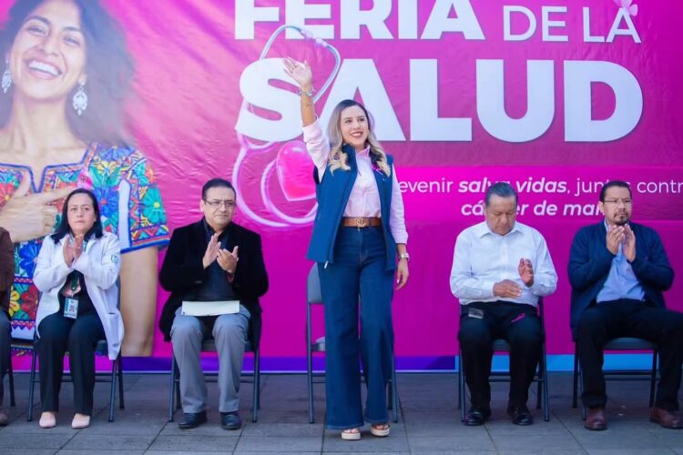 Inaugura Dayana Pérez Feria de la Salud y vacunación invernal en Salvador Escalante