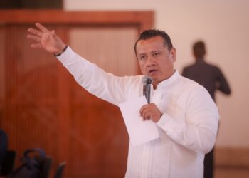 Convoca Torres Piña a pueblos originarios para juntos fortalecer autogobiernos