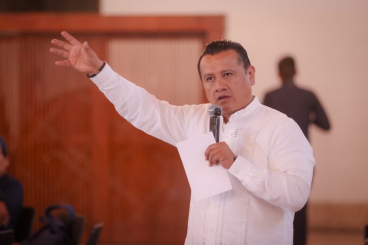 Convoca Torres Piña a pueblos originarios para juntos fortalecer autogobiernos