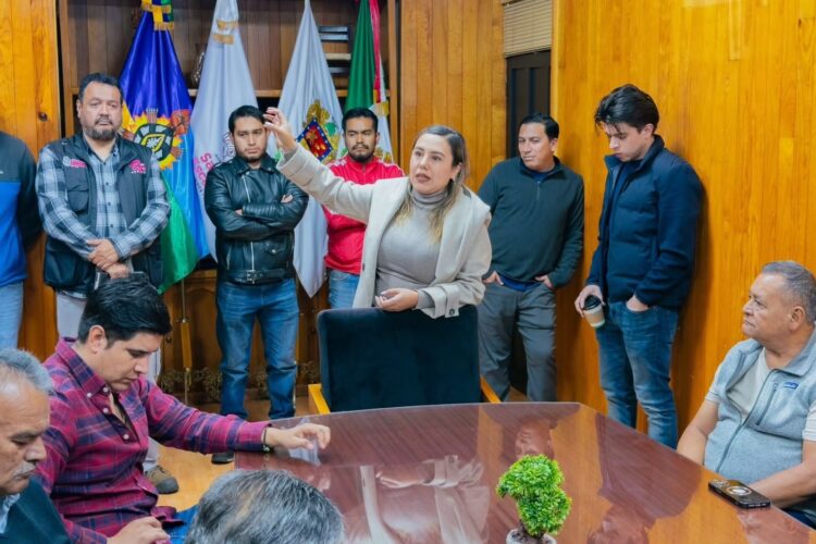 Propone Dayana Pérez mejorar calle Francisco I. Madero en Santa Clara del Cobre