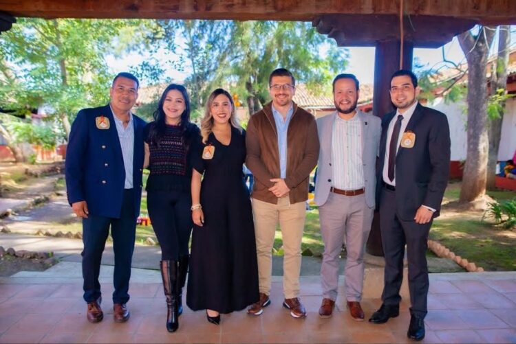 Celebra Dayana Pérez el 16 aniversario del ICATMI Pátzcuaro