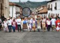 Celebra Pátzcuaro con desfile inauguración del Tianguis de Noche de Ánimas 2026