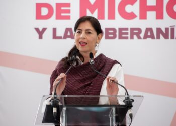 Resalta Gaby Molina los avances de la 4T en Uruapan